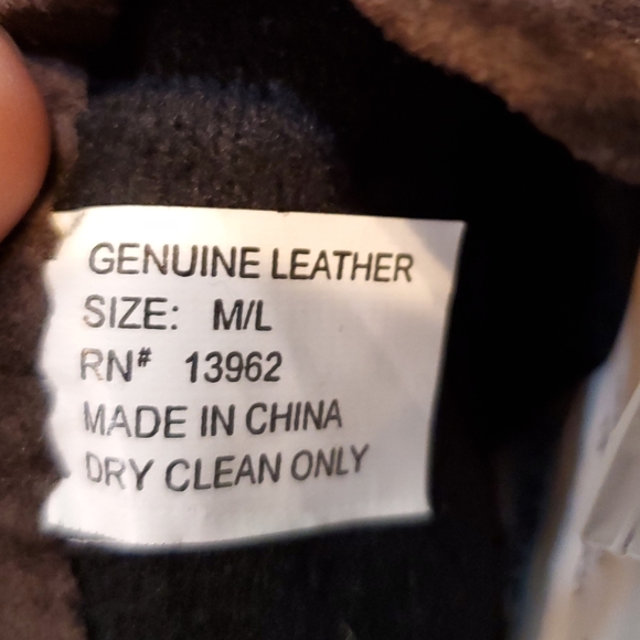 Bundle of 3 suede flower cz accent fashion gloves - Picture 4 of 5